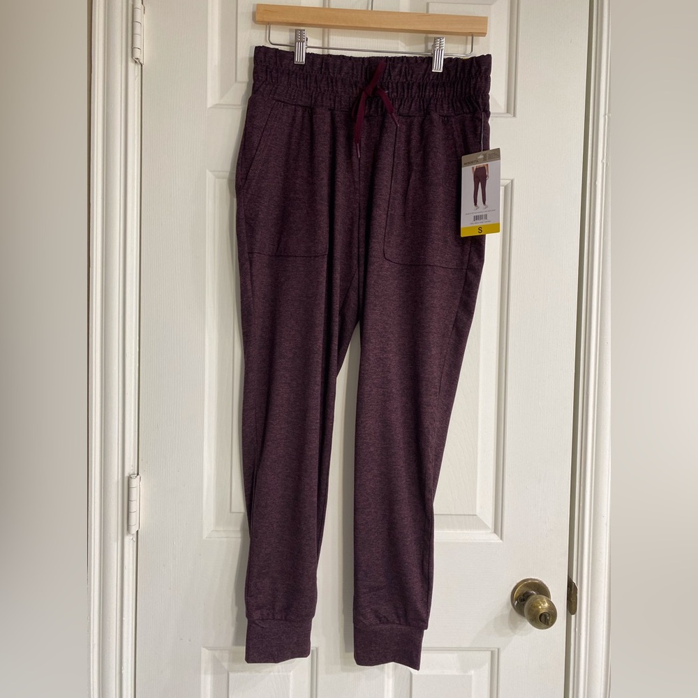 NWT Size Small Mondetta Peached Melange Jogger in Maroon